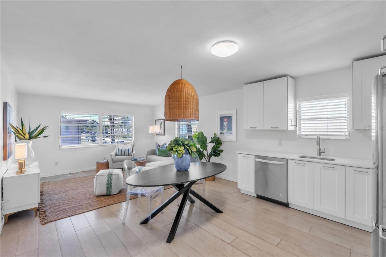 200 36th Avenue N, Unit 201A, Saint Petersburg, FL 33704 Photo