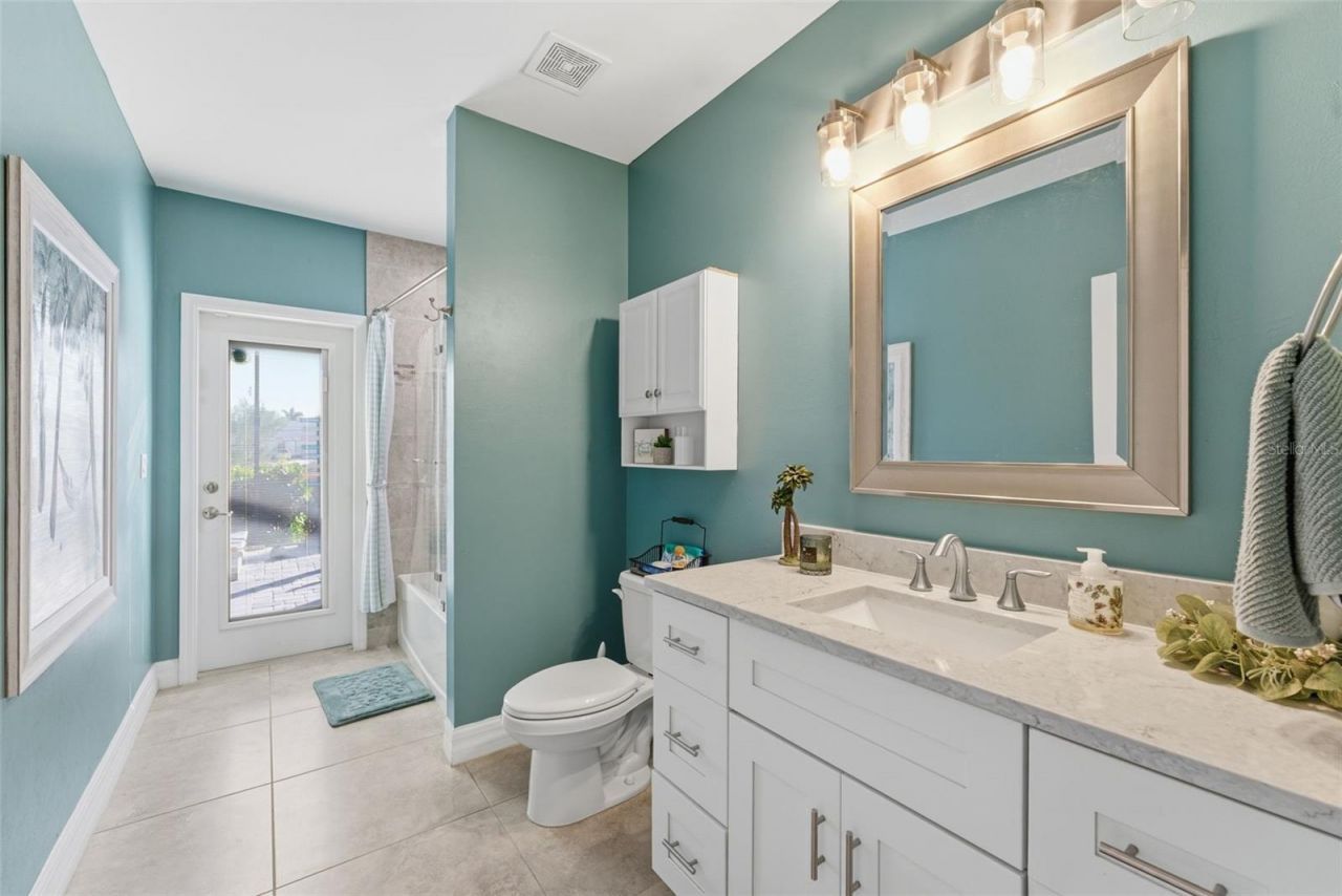 2115 SW 17th Place, Cape Coral, FL 33991 Photo