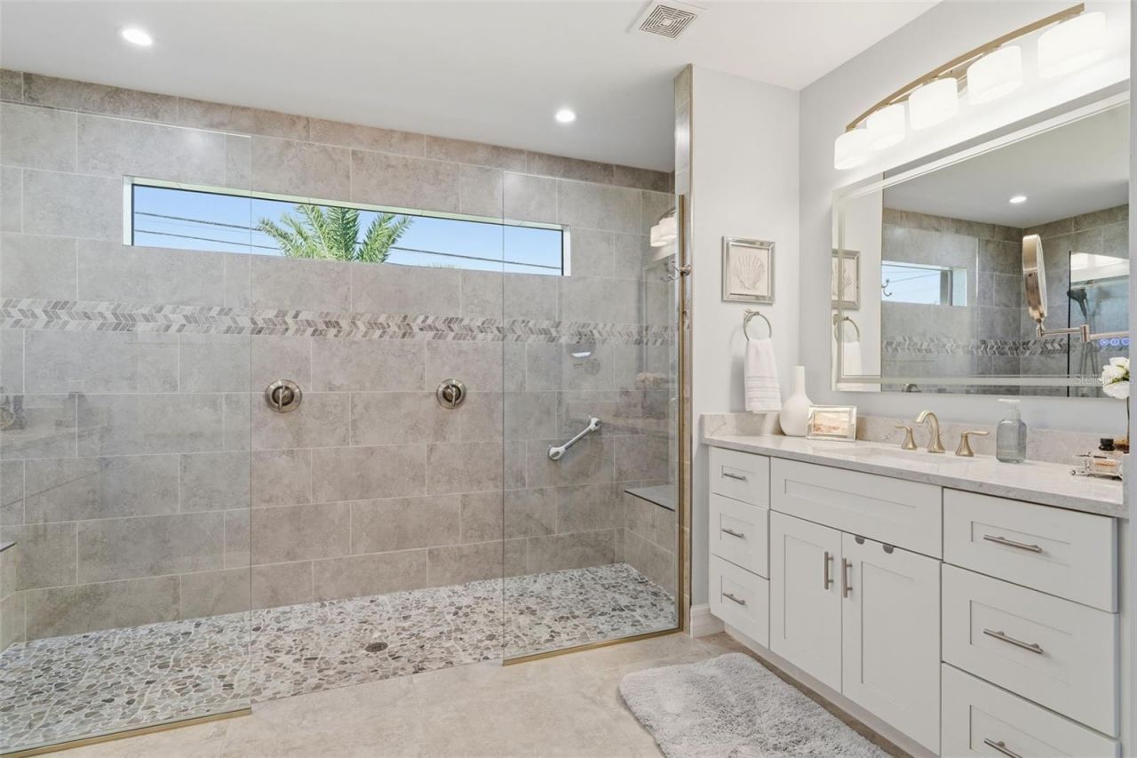 2115 SW 17th Place, Cape Coral, FL 33991 Photo