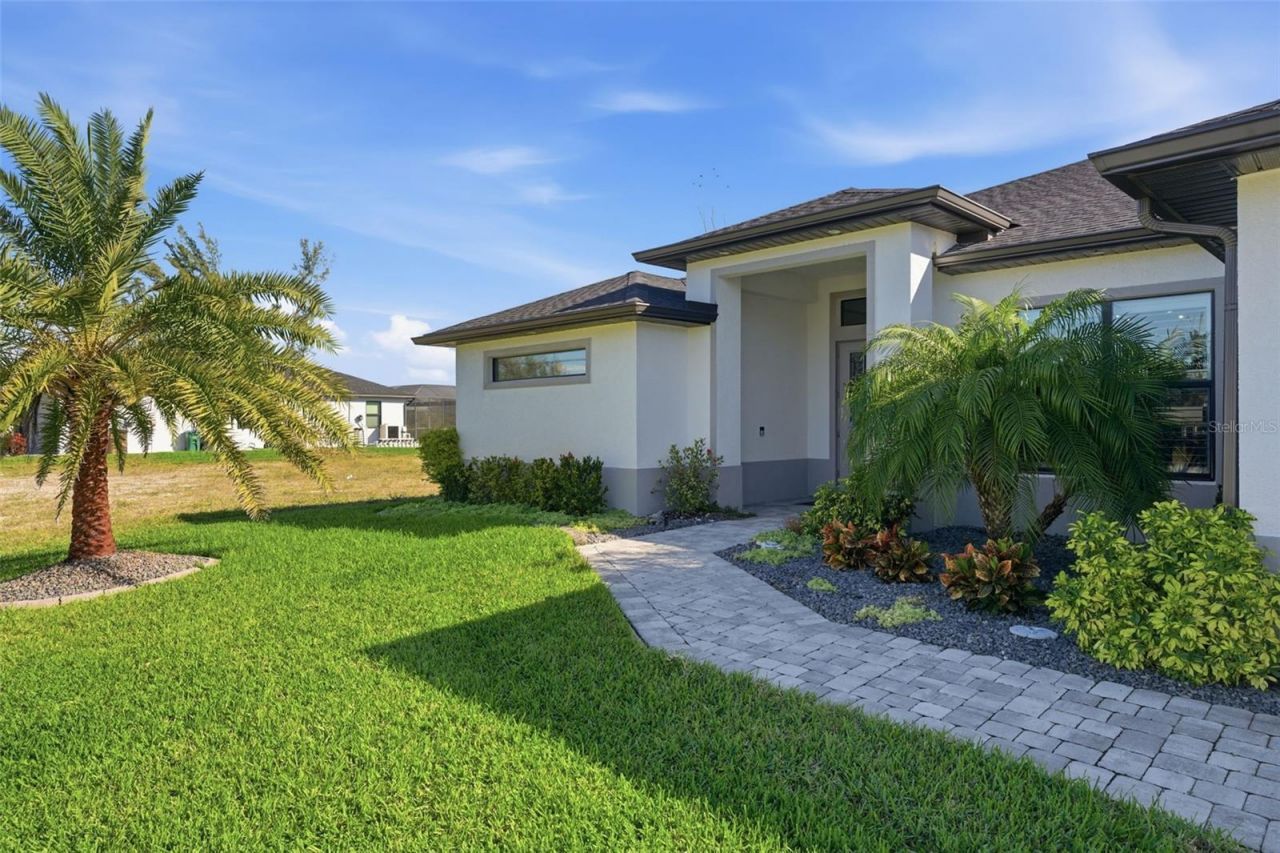 2115 SW 17th Place, Cape Coral, FL 33991 Photo