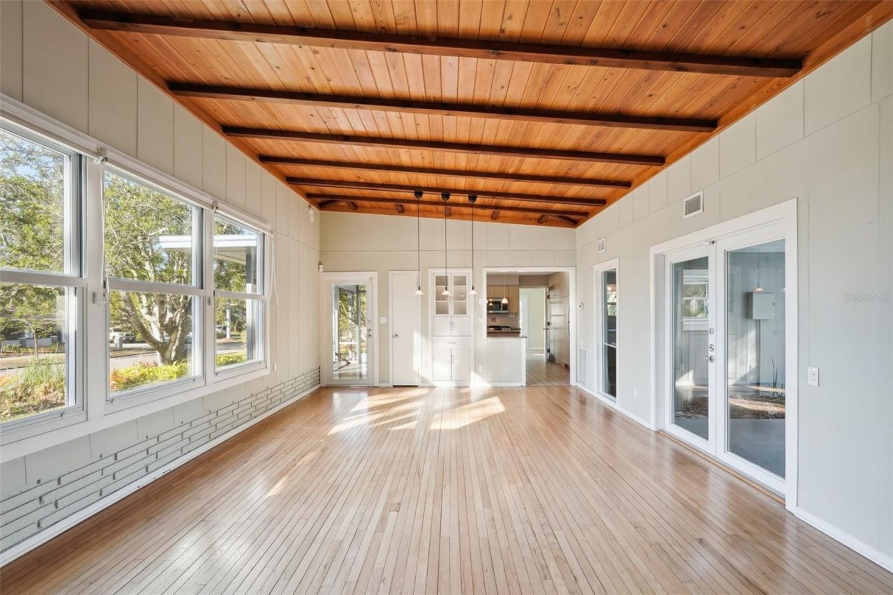 349 Scott Avenue, Sarasota, FL 34243 Photo