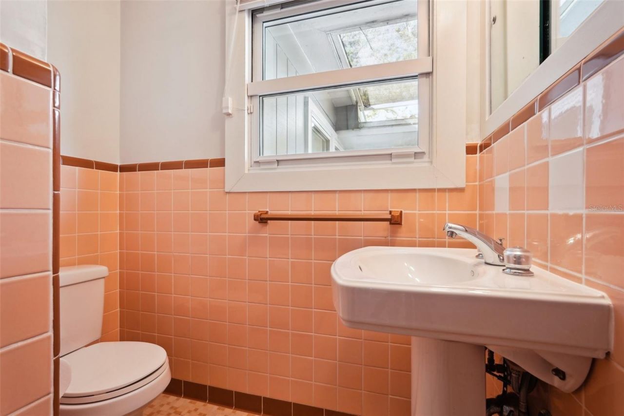 349 Scott Avenue, Sarasota, FL 34243 Photo