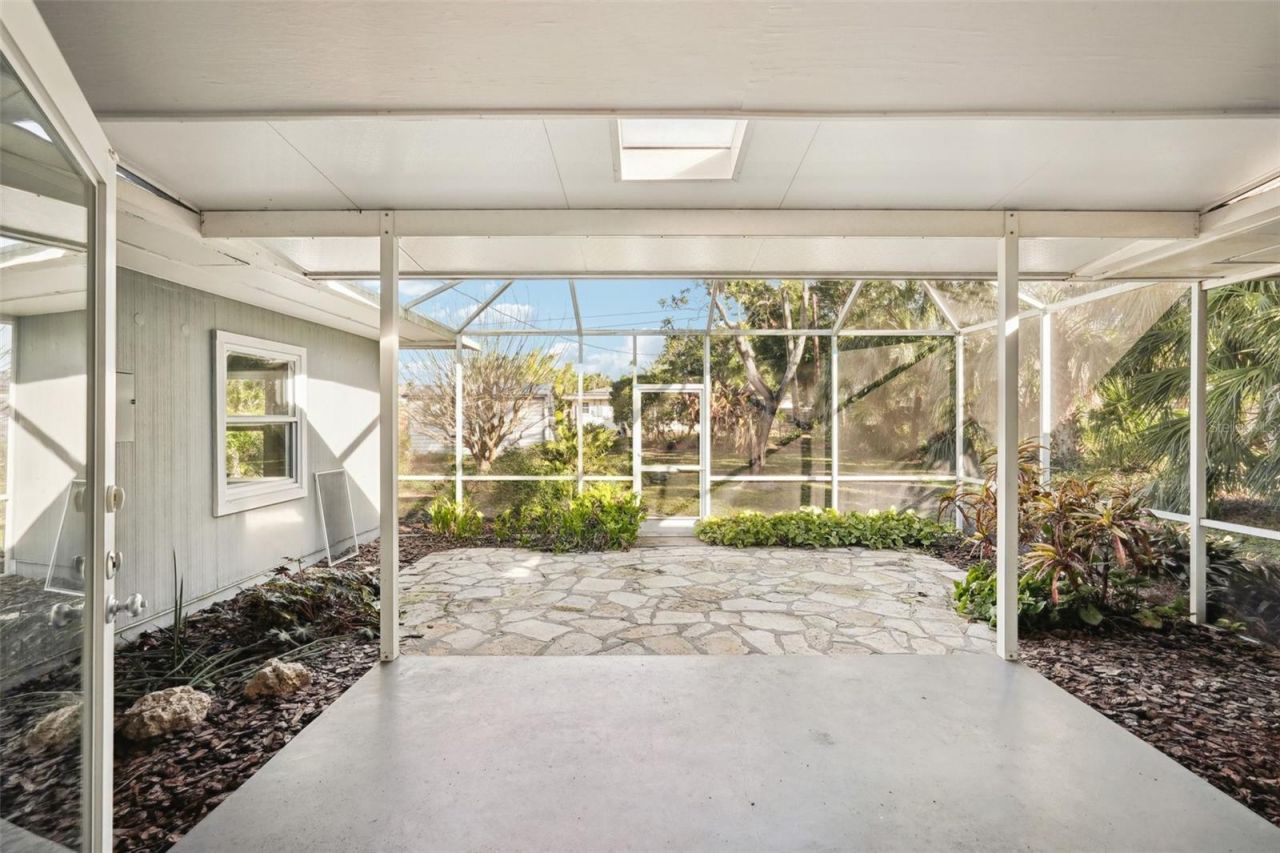 349 Scott Avenue, Sarasota, FL 34243 Photo