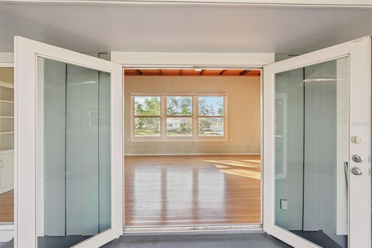 349 Scott Avenue, Sarasota, FL 34243 Photo