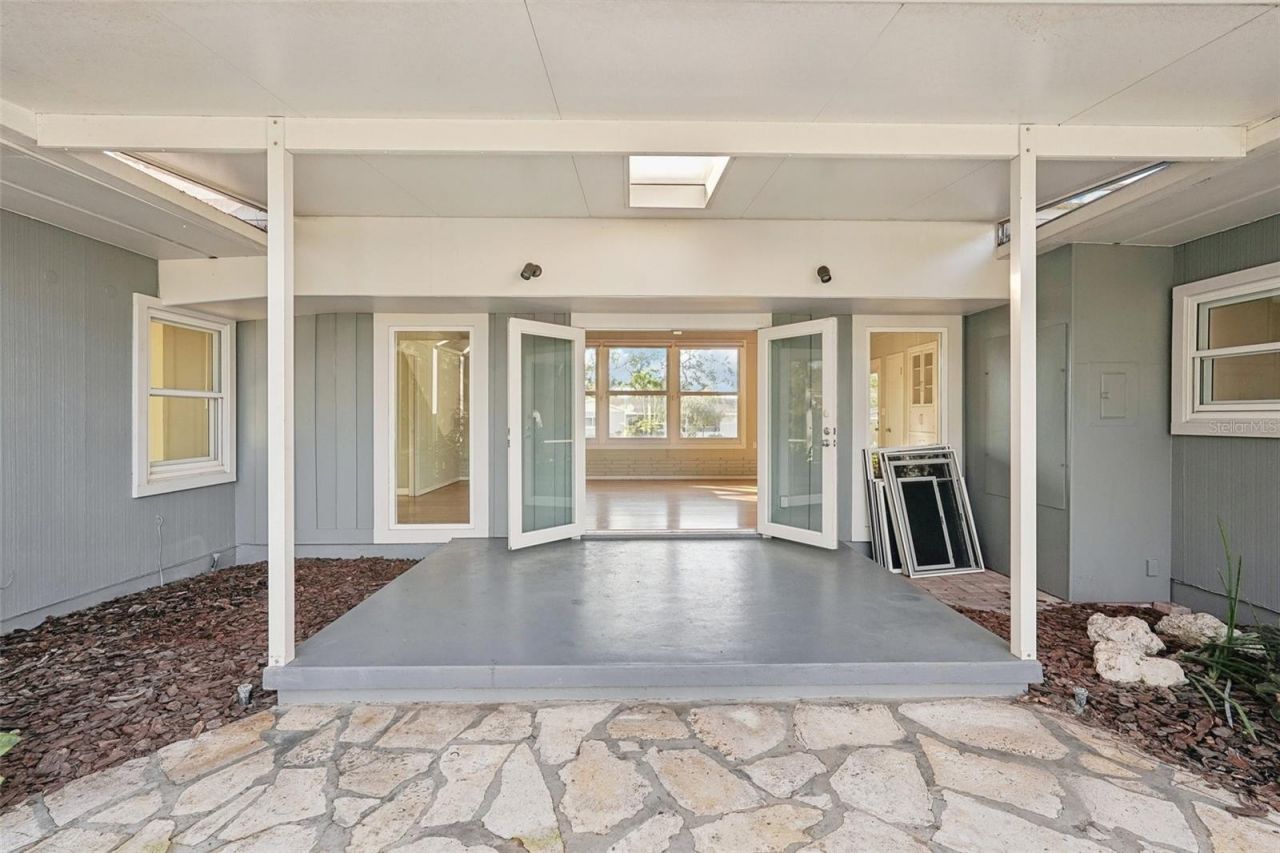 349 Scott Avenue, Sarasota, FL 34243 Photo