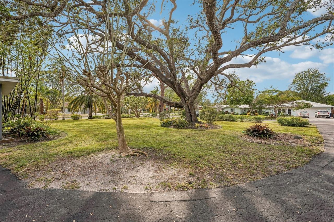 349 Scott Avenue, Sarasota, FL 34243 Photo