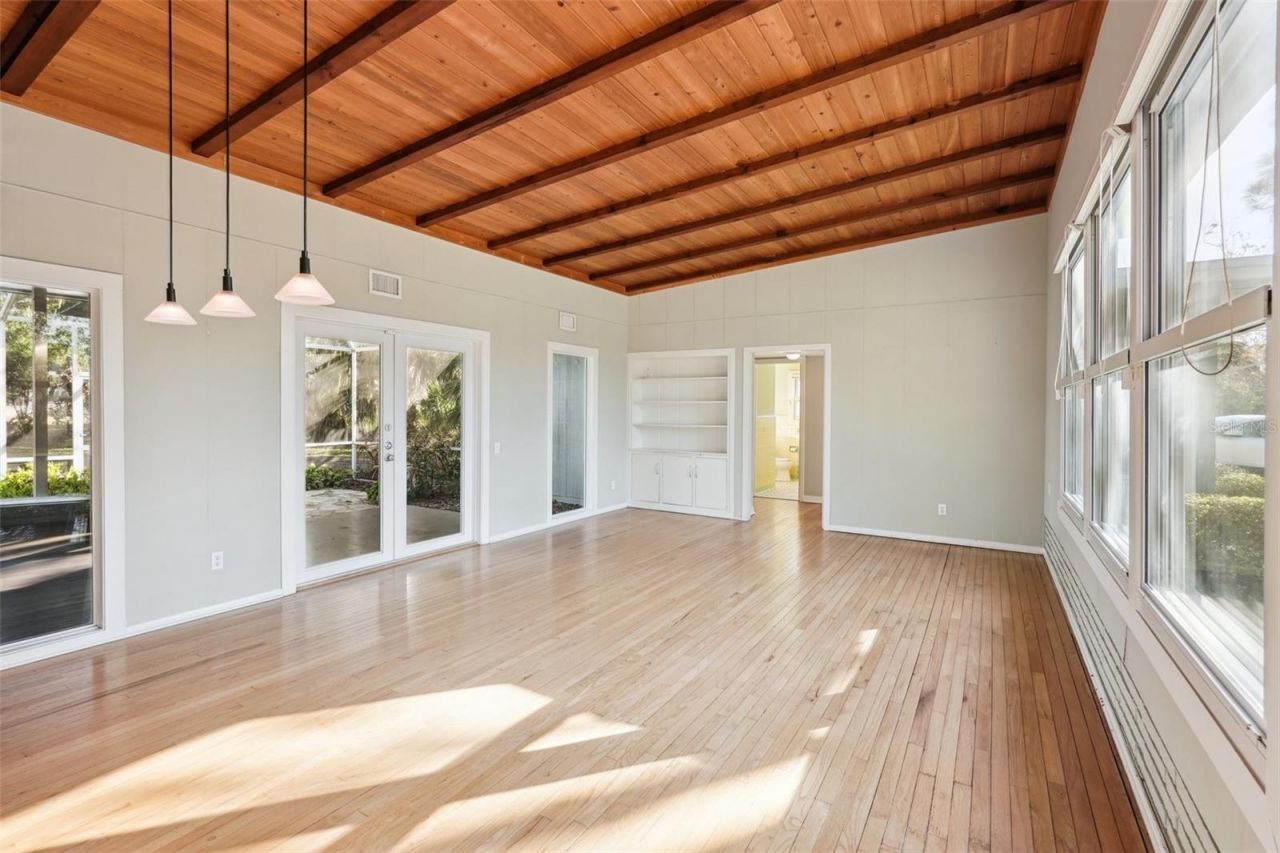 349 Scott Avenue, Sarasota, FL 34243 Photo