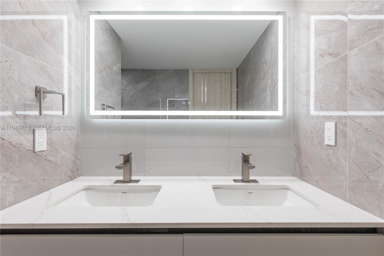 2401 S Ocean Dr , Unit PH-A4, Hollywood, FL 33019 Photo