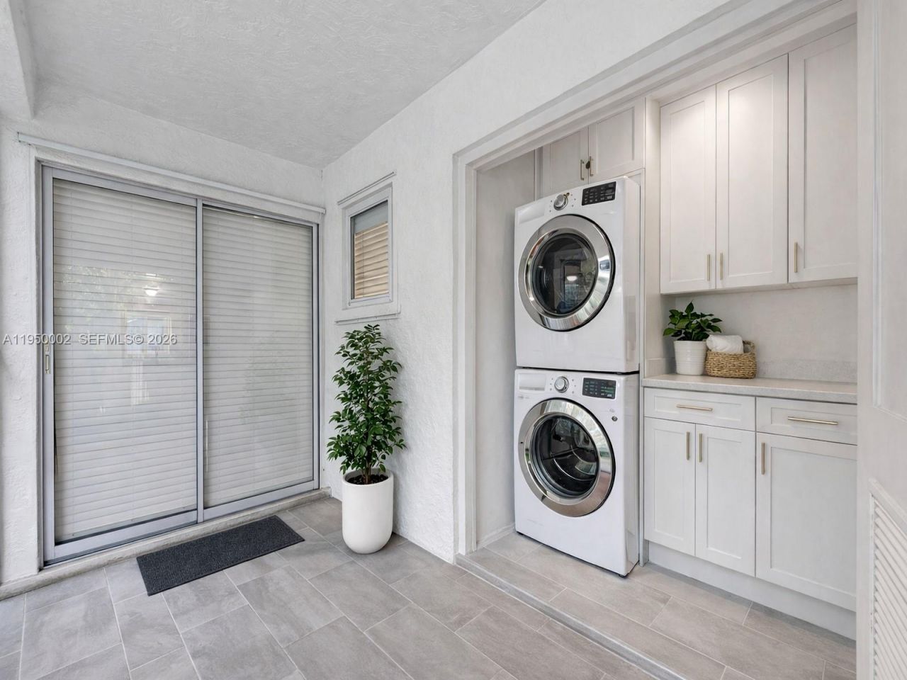 11075 SW 221st Ter, Miami, FL 33170 Photo