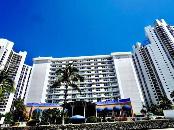 19201 Collins Ave , Unit 1033, Sunny Isles Beach, FL 33160
