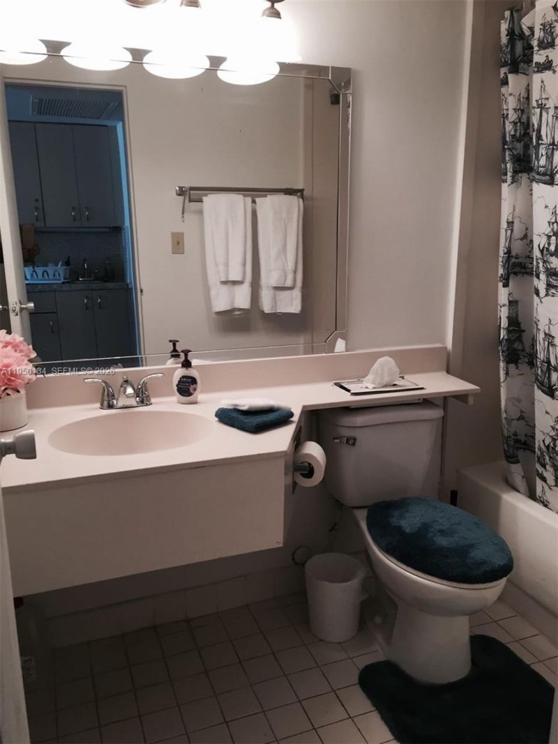 19201 Collins Ave , Unit 1033, Sunny Isles Beach, FL 33160 Photo