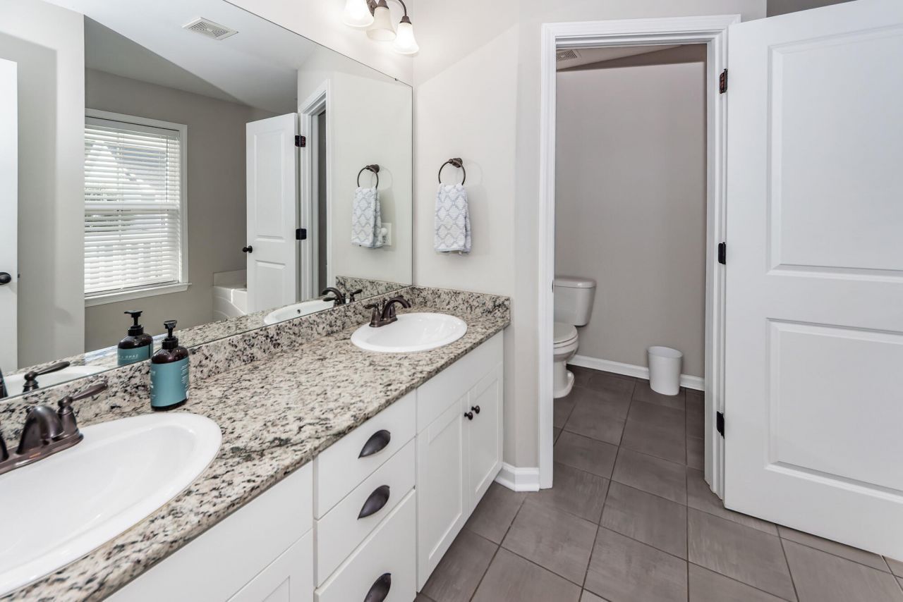 76 Crossandra Avenue Photo 32