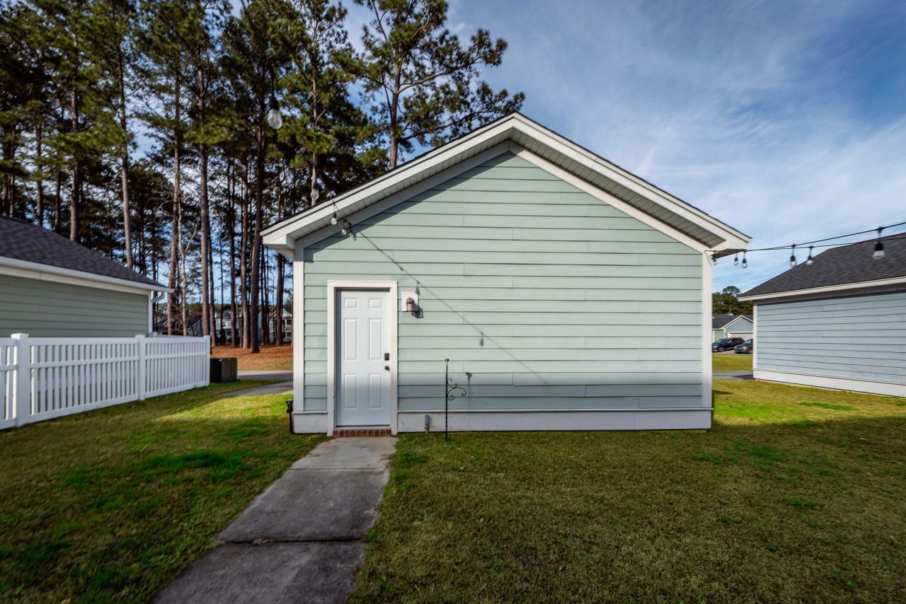 76 Crossandra Avenue Photo 46