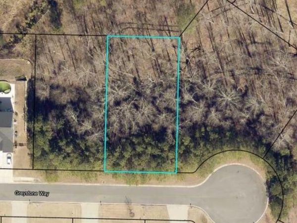 28 Greystone Way, Cartersville, GA 30120