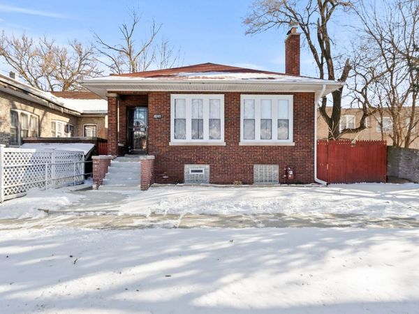8249 S Harper Avenue, Chicago, IL 60619