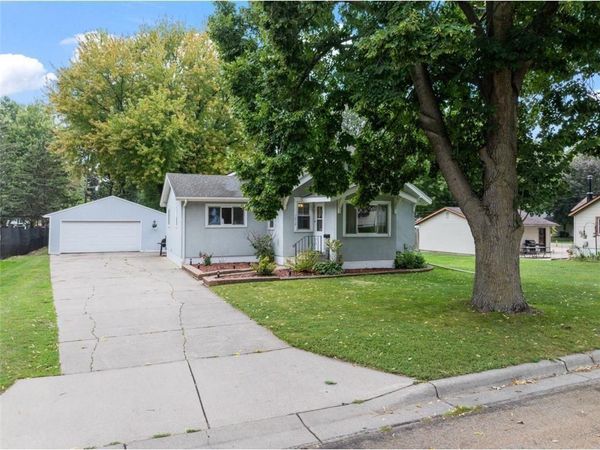 1212 S Grove Avenue, Owatonna, MN 55060