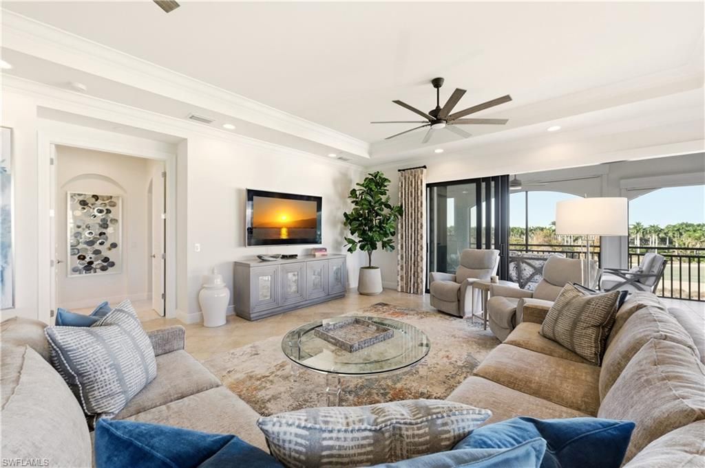 2555 Marquesa Royale Ln, Unit 1-302, Naples, FL 34109 Photo