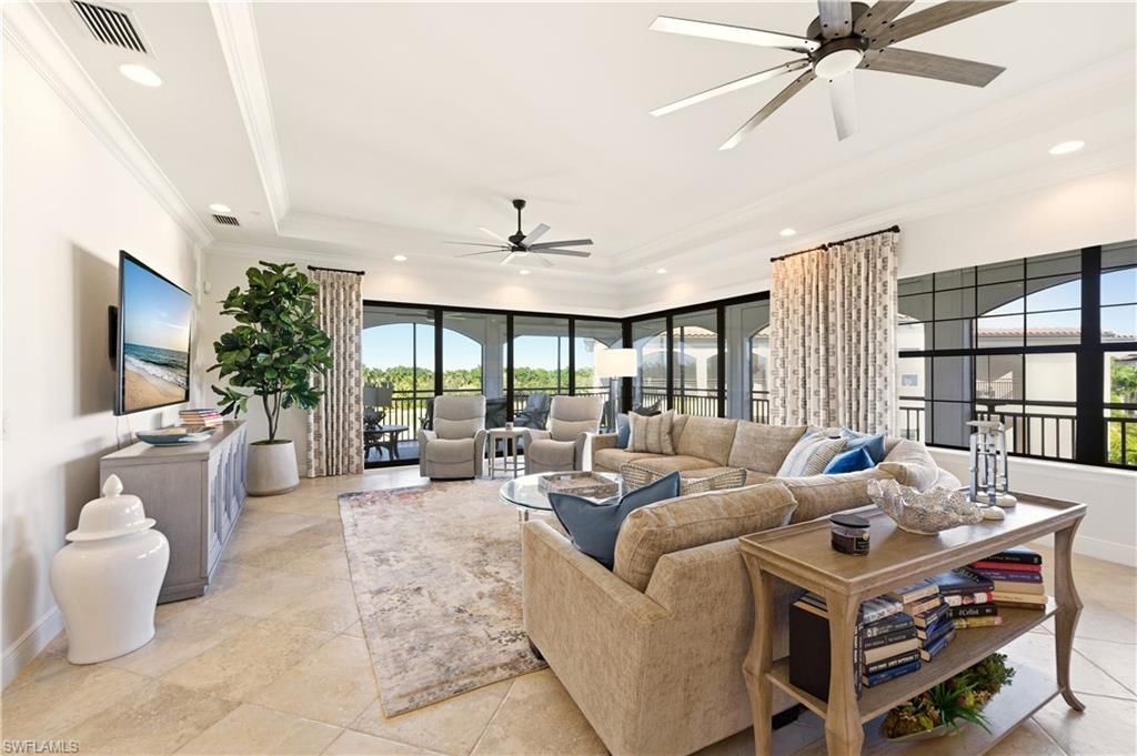 2555 Marquesa Royale Ln, Unit 1-302, Naples, FL 34109 Photo