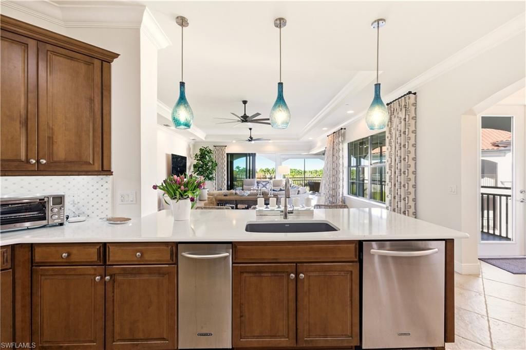 2555 Marquesa Royale Ln, Unit 1-302, Naples, FL 34109 Photo