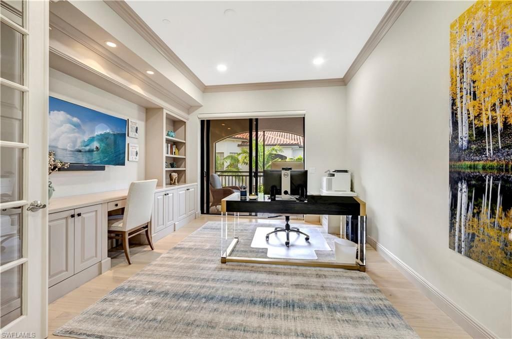 2555 Marquesa Royale Ln, Unit 1-302, Naples, FL 34109 Photo