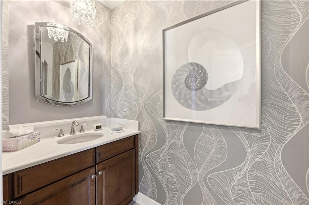 2555 Marquesa Royale Ln, Unit 1-302, Naples, FL 34109 Photo