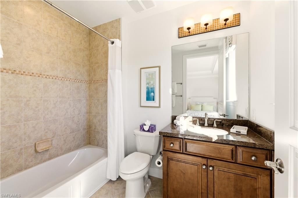 2555 Marquesa Royale Ln, Unit 1-302, Naples, FL 34109 Photo