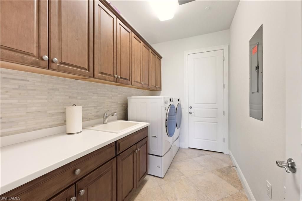 2555 Marquesa Royale Ln, Unit 1-302, Naples, FL 34109 Photo