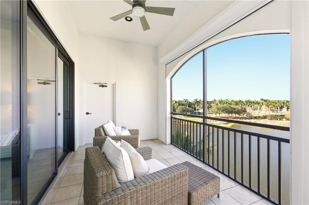 2555 Marquesa Royale Ln, Unit 1-302, Naples, FL 34109 Photo