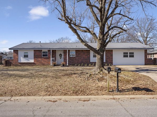 2040 J Street SW, Miami, OK 74354