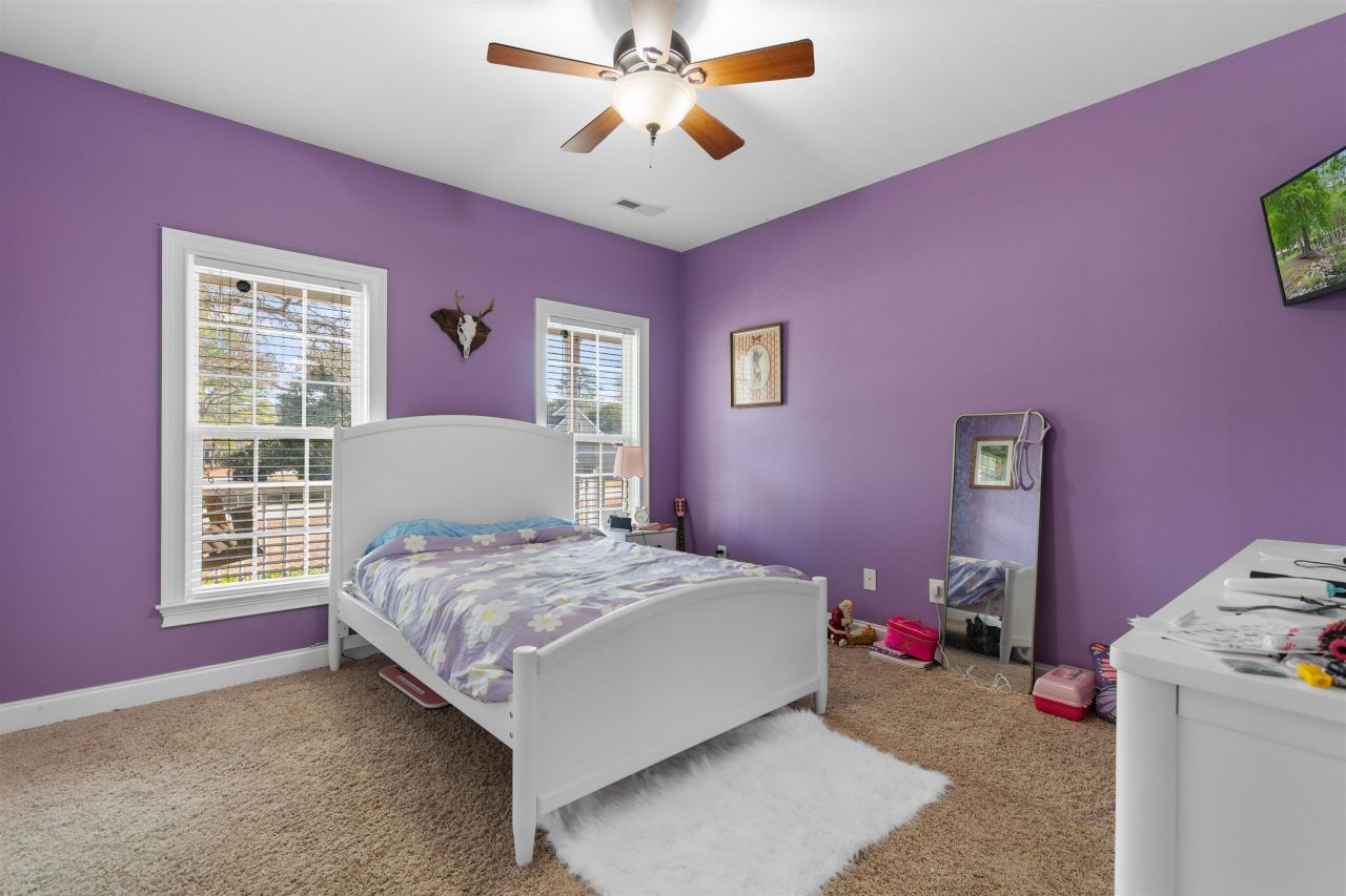 2347 Devine St. Photo 18