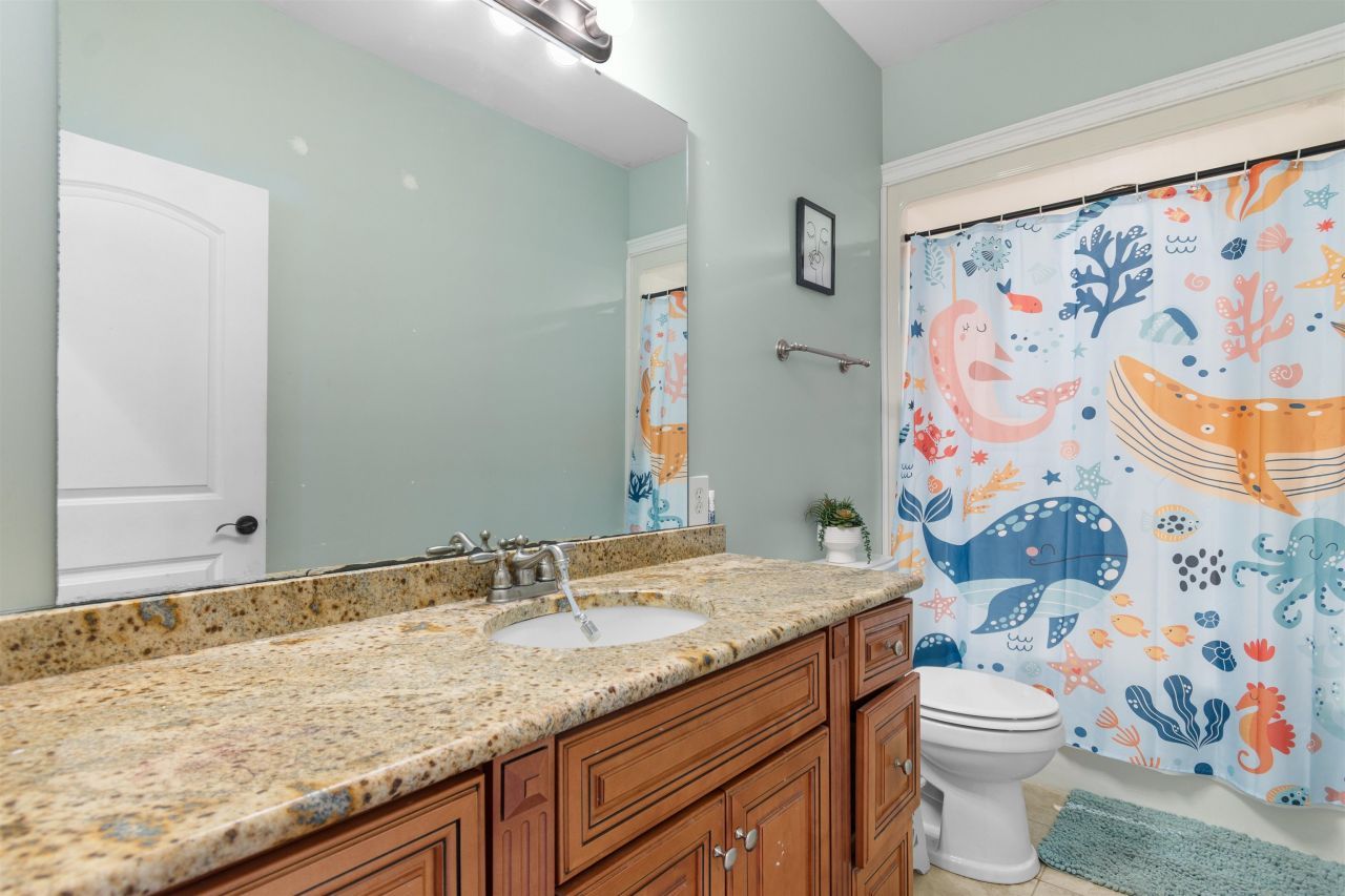 2347 Devine St. Photo 19