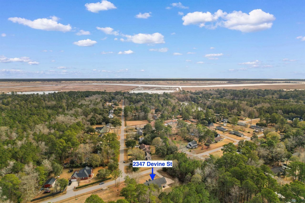 2347 Devine St. Photo 33