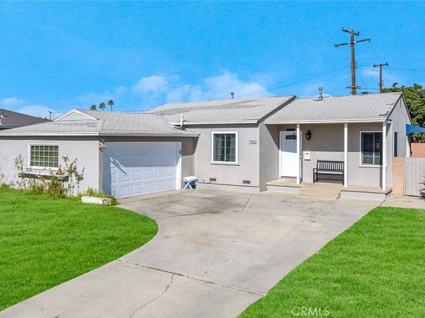 7901 Rockwell Avenue, Midway City, CA 92655