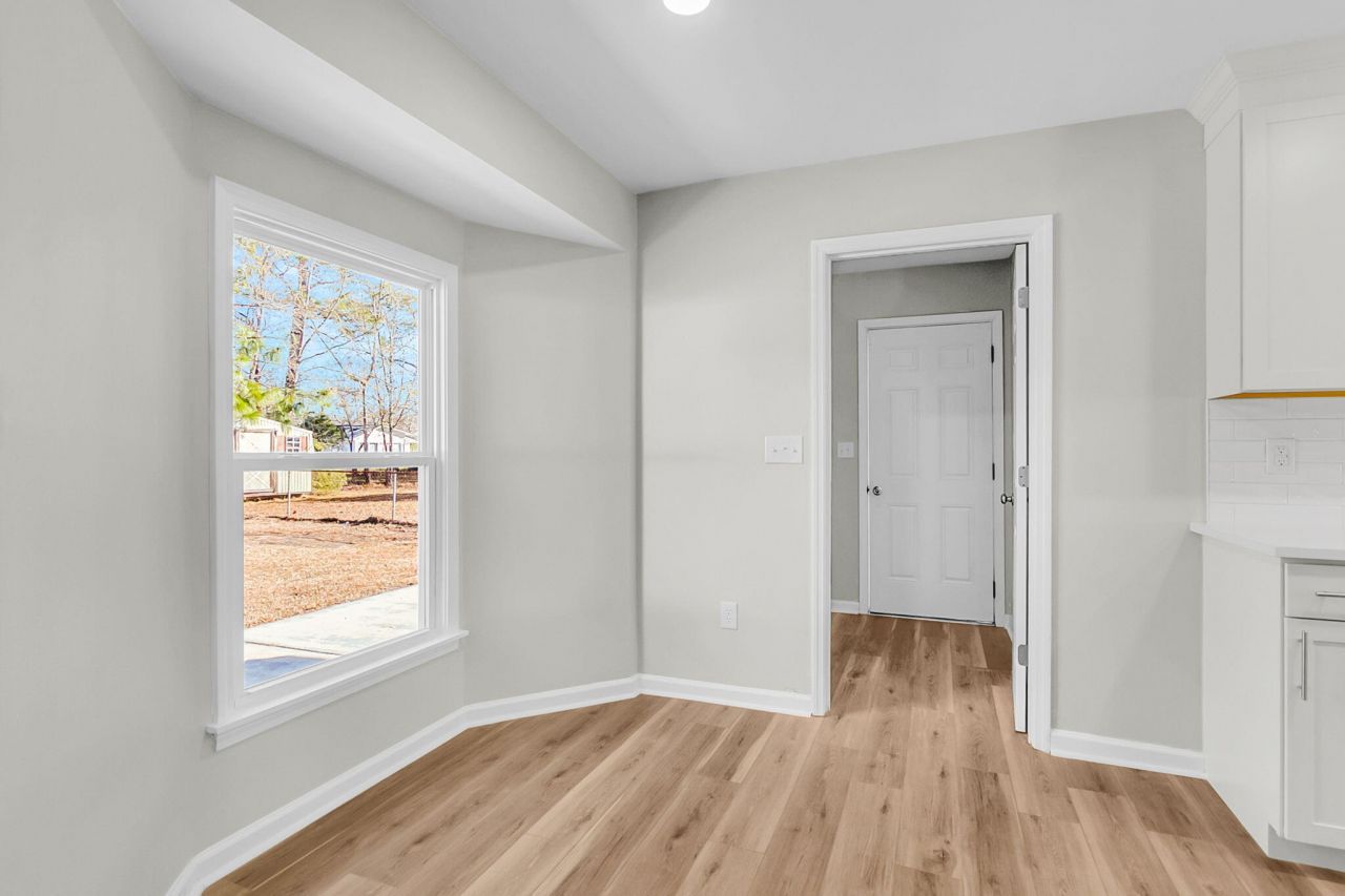 225 Longleaf Road Photo 13