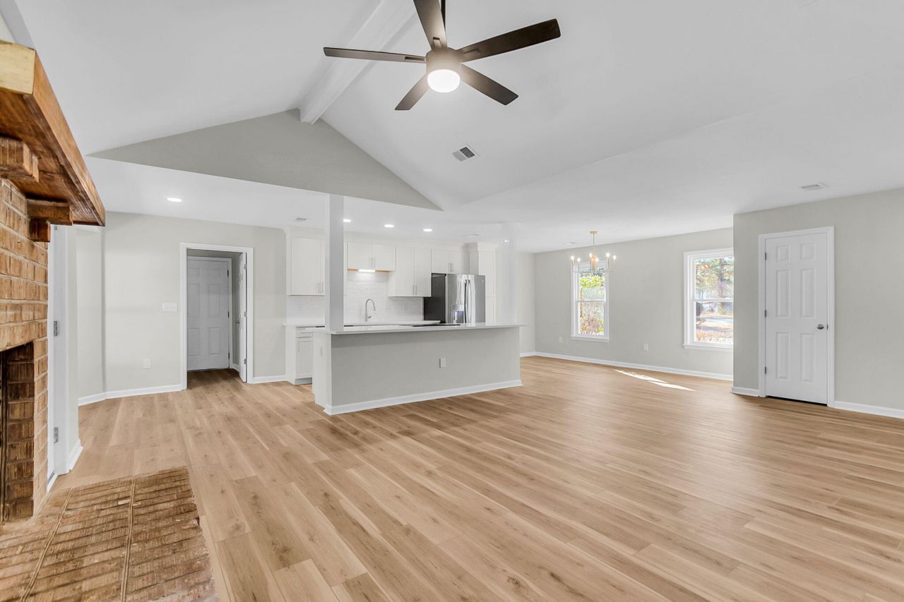 225 Longleaf Road Photo 3