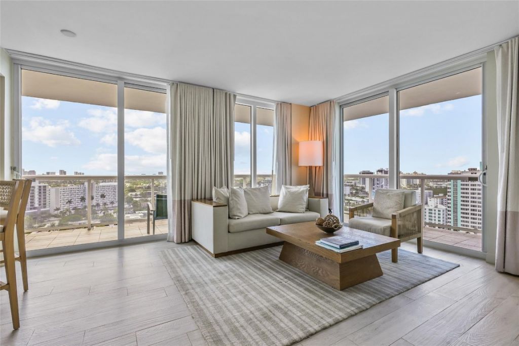 505 N Fort Lauderdale Bch Boulevard, Unit 1702, Fort Lauderdale, FL 33304 Photo