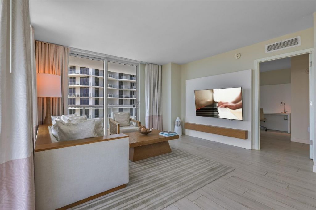 505 N Fort Lauderdale Bch Boulevard, Unit 1702, Fort Lauderdale, FL 33304 Photo