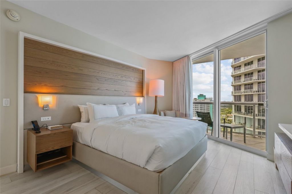 505 N Fort Lauderdale Bch Boulevard, Unit 1702, Fort Lauderdale, FL 33304 Photo