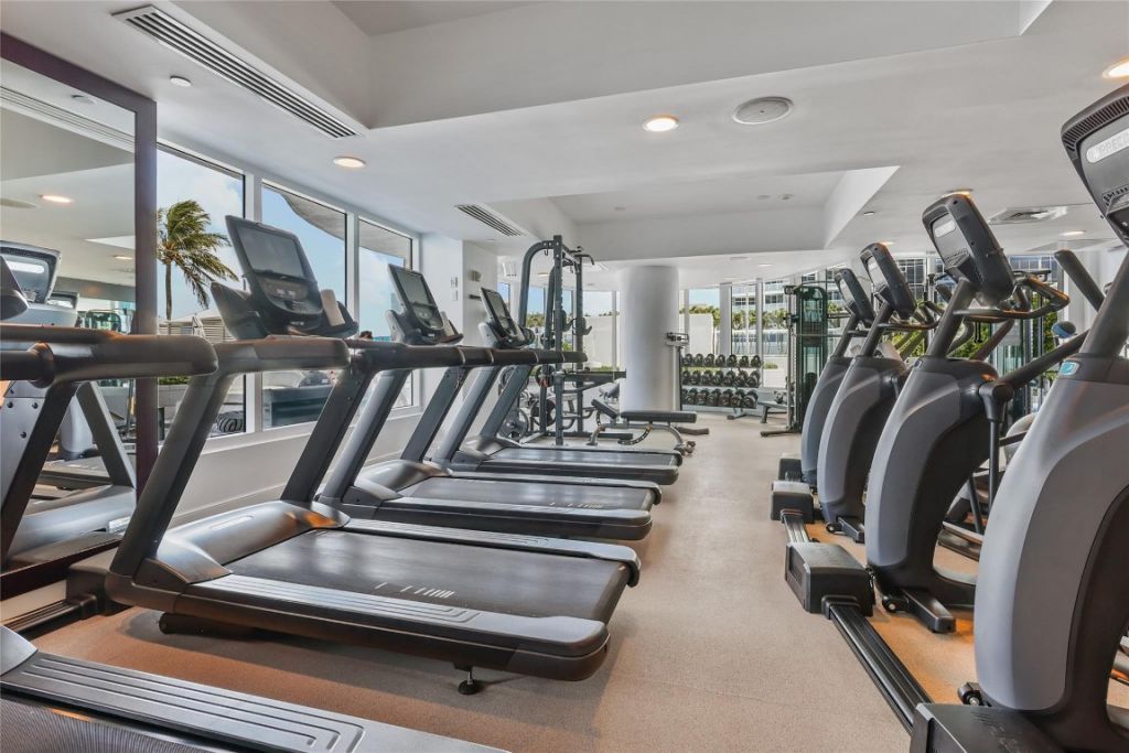 505 N Fort Lauderdale Bch Boulevard, Unit 1702, Fort Lauderdale, FL 33304 Photo