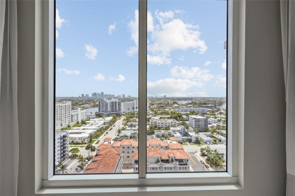 505 N Fort Lauderdale Bch Boulevard, Unit 1702, Fort Lauderdale, FL 33304 Photo