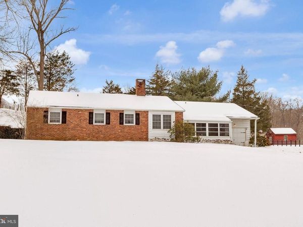 8 HUTCHINSON ROAD, ALLENTOWN, NJ 08501