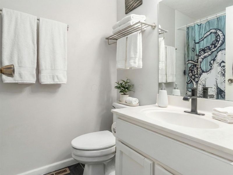 5227 Chaps Court, Columbus, OH 43221 Photo 29