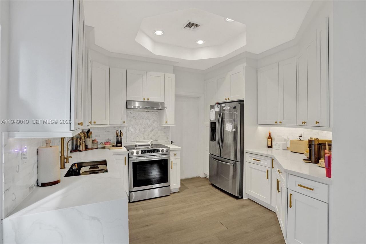 9046 SW 160th Ter, Palmetto Bay, FL 33157 Photo