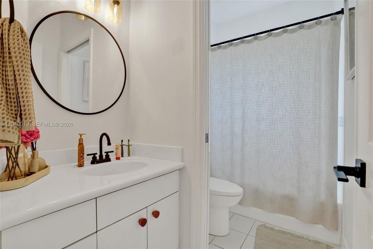 9046 SW 160th Ter, Palmetto Bay, FL 33157 Photo