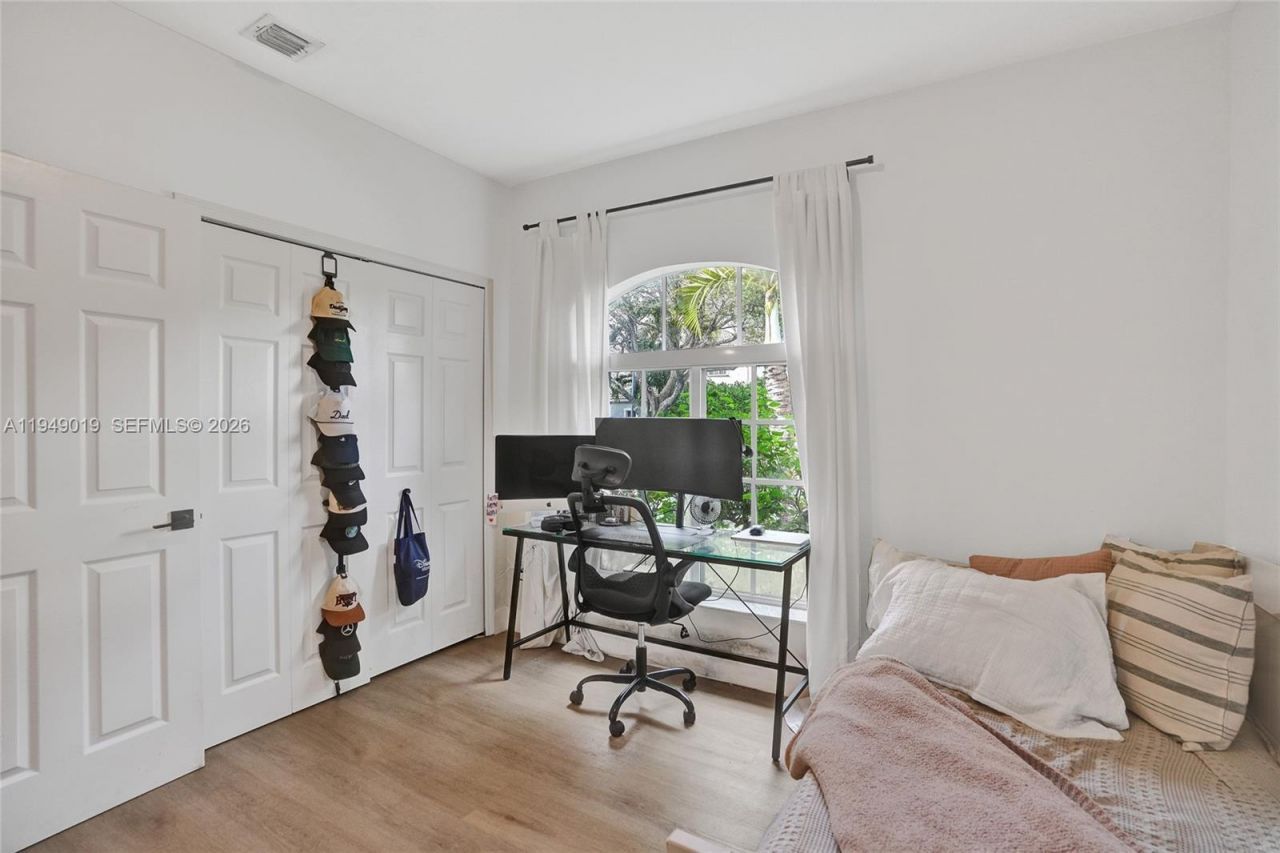 9046 SW 160th Ter, Palmetto Bay, FL 33157 Photo