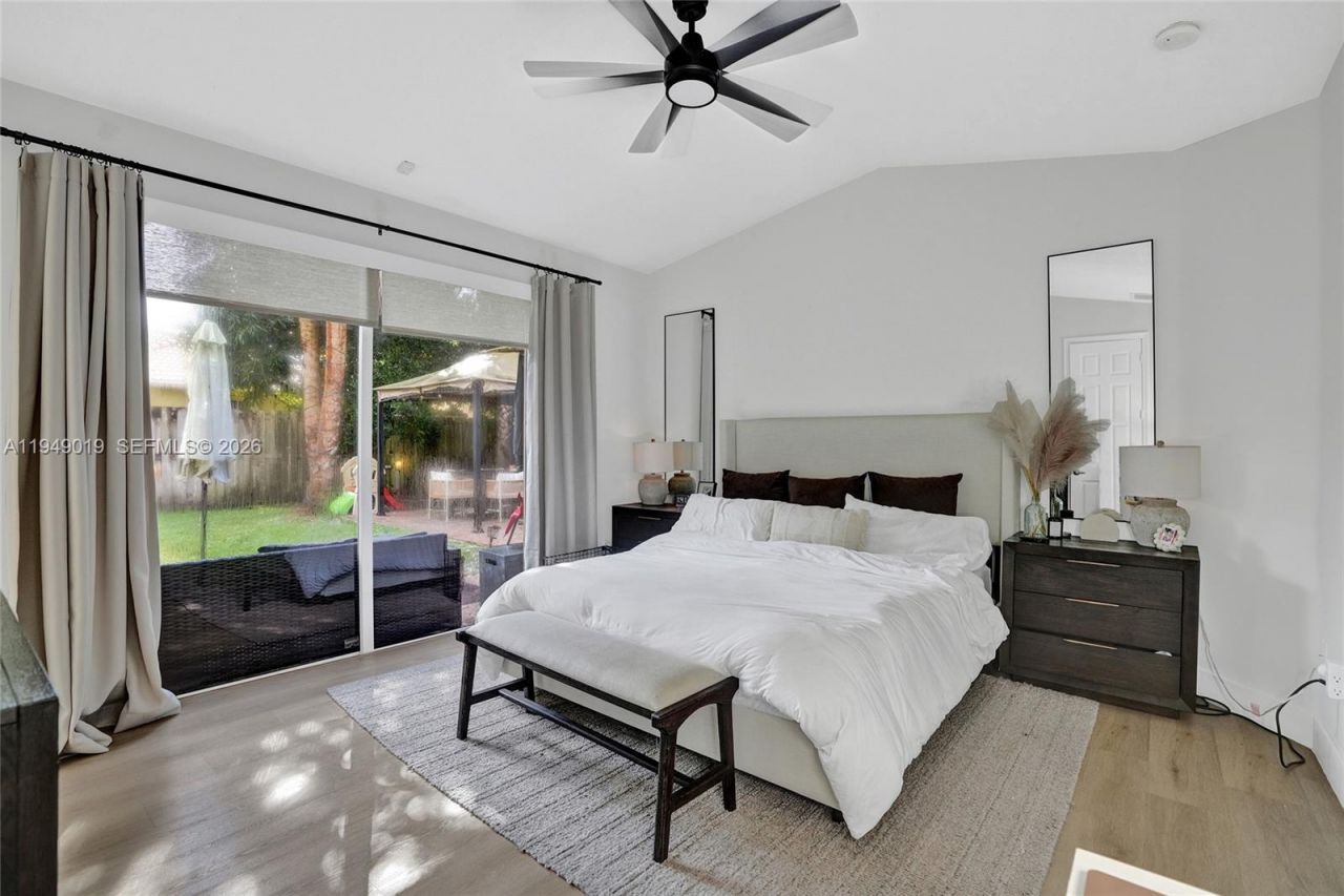 9046 SW 160th Ter, Palmetto Bay, FL 33157 Photo