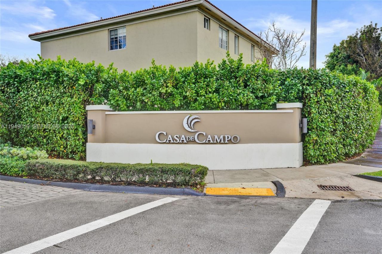 9046 SW 160th Ter, Palmetto Bay, FL 33157 Photo