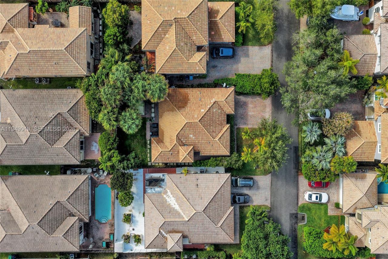 9046 SW 160th Ter, Palmetto Bay, FL 33157 Photo