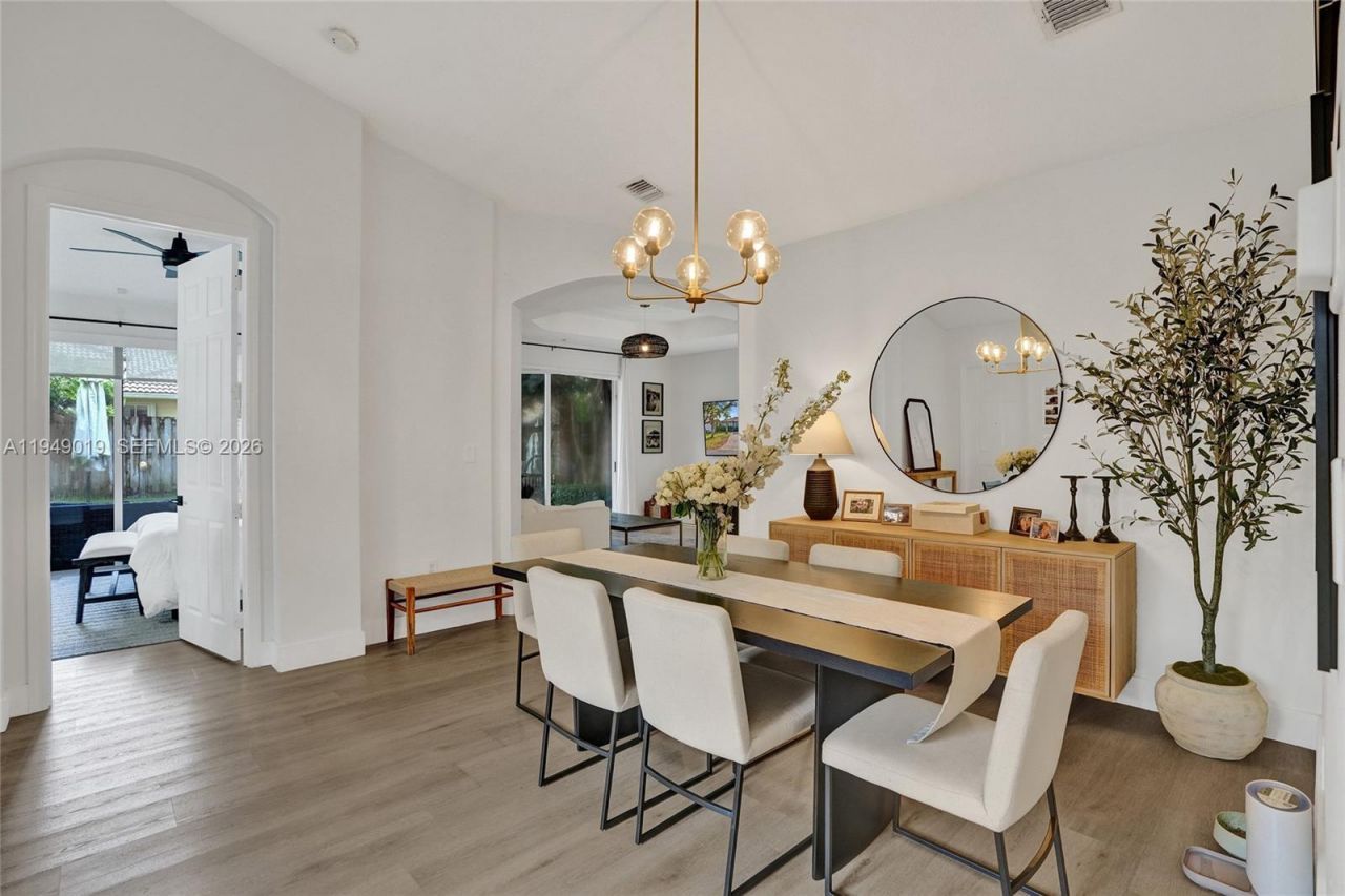 9046 SW 160th Ter, Palmetto Bay, FL 33157 Photo