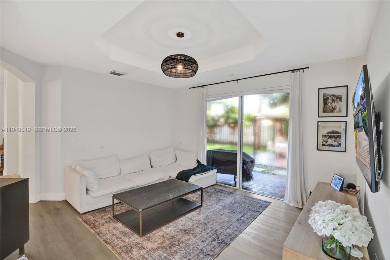 9046 SW 160th Ter, Palmetto Bay, FL 33157 Photo